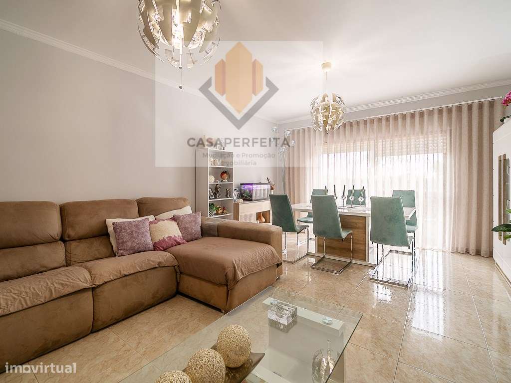 Deslumbrante T2 de 2 Frentes com Varandas e Box - Canelas - Grande imagem: 4/33