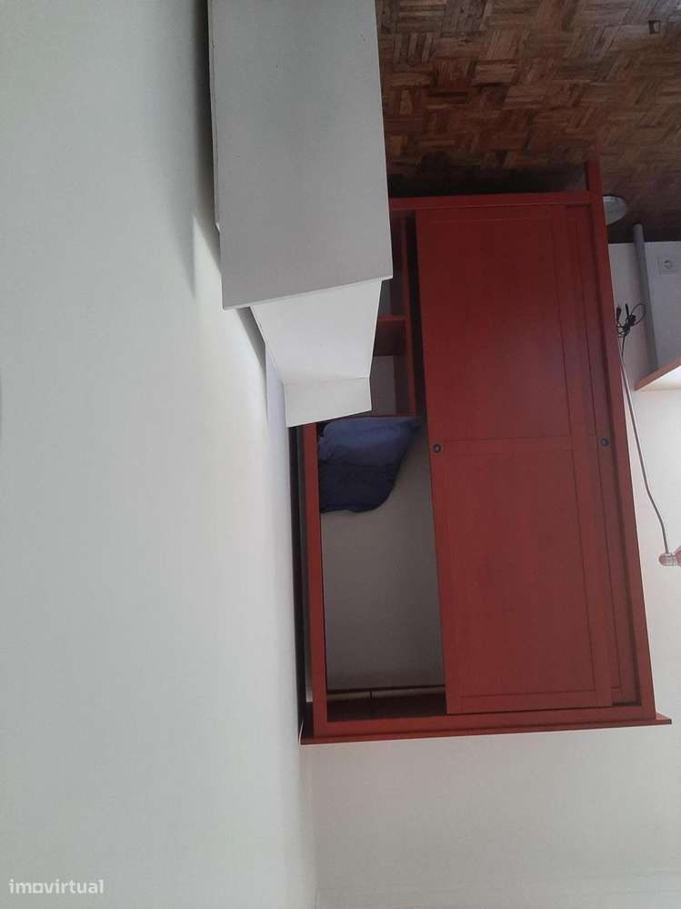 Quarto - localizado em Bairro do Sol Coimbra - Grande imagem: 4/10