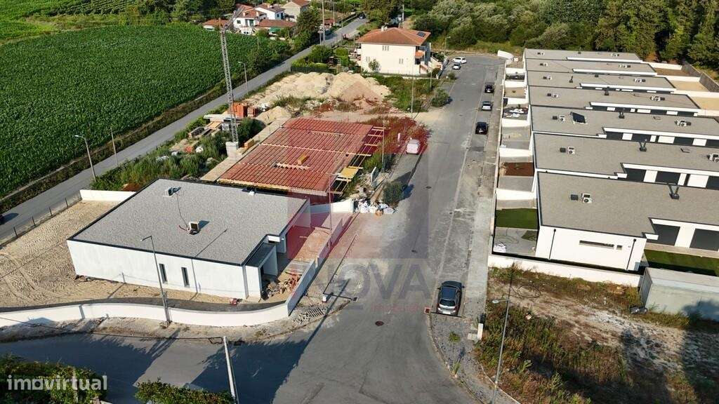 Moradia NOVA V3 Térrea, Coucieiro-25
