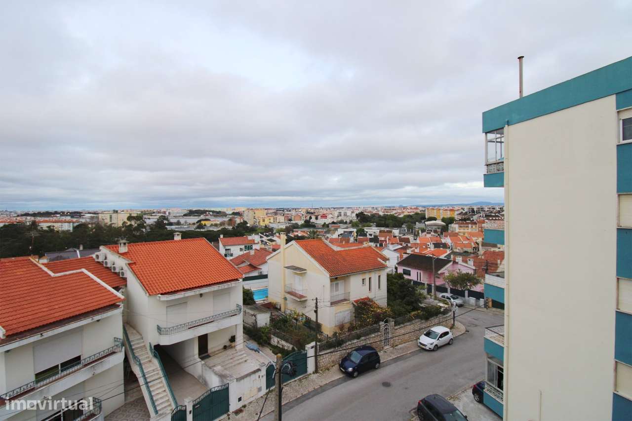 Apartamento T2 Amora - Seixal-14