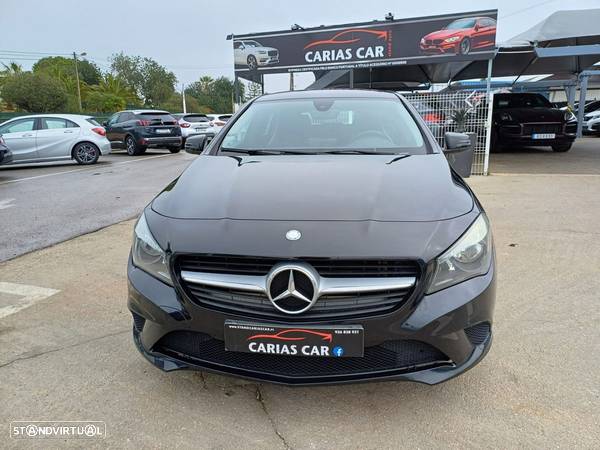 Mercedes-Benz CLA 180 d Shooting Brake Urban - 3