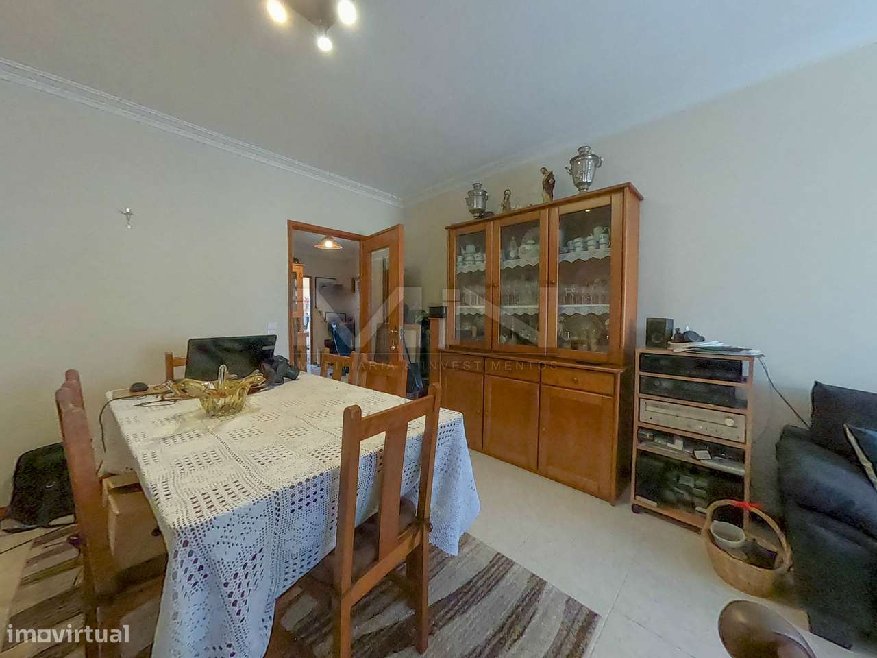 Apartamento T3 c/ Suite e garagem para dois carros-30