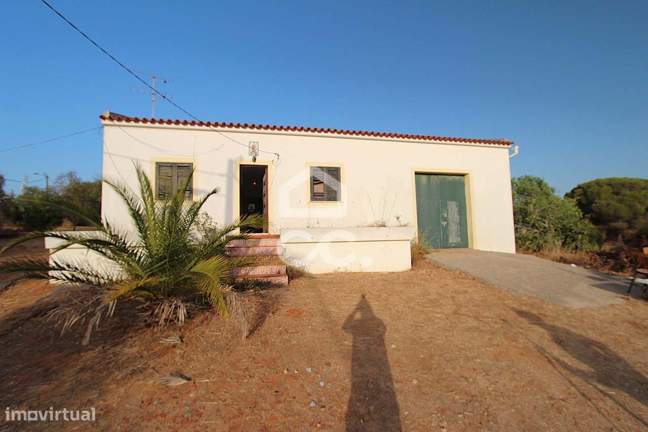 Viva o encanto do Algarve na sua própria quintinha a 8 min. das praias-36