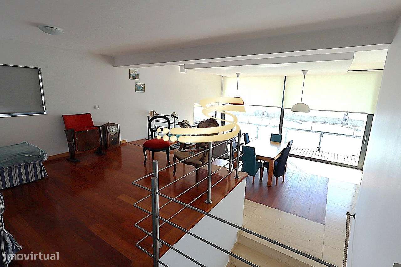 Moradia única na primeira linha de mar em Espinho-11