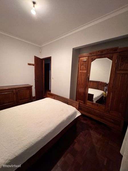 Aluga-se Moradia T4 - Grande imagem: 5/12