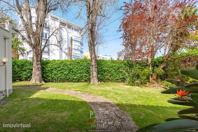 Cascais, Bairro do Rosário - Moradia T4 num terreno com 775m2-53