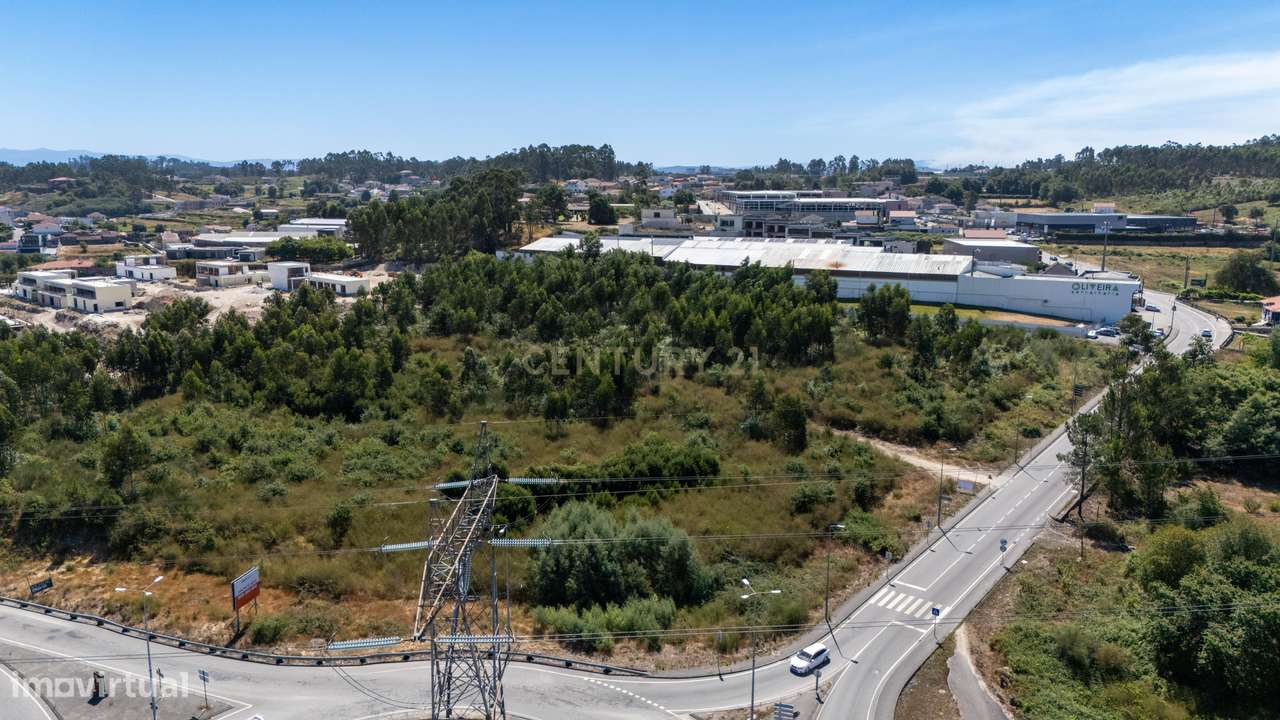 Terreno com PIP para 8 prédios e 12 moradias ou serviços - Grande imagem: 5/11