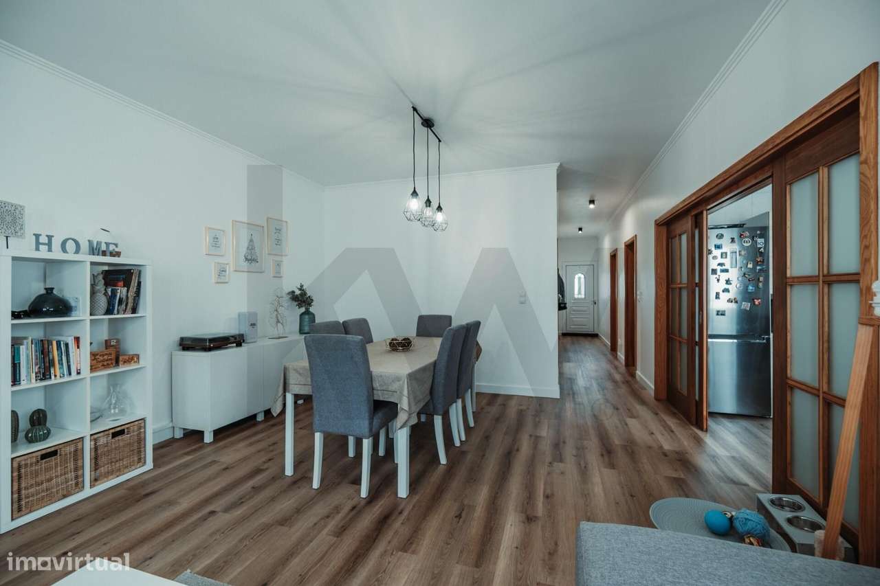 Moradia T2+1 com Garagem - Ponta Delgada-9