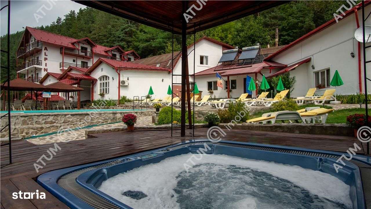 Pensiune turistica cu restaurant si 33 camere in Rasinari Sibiu - Imagine principală: 4/20