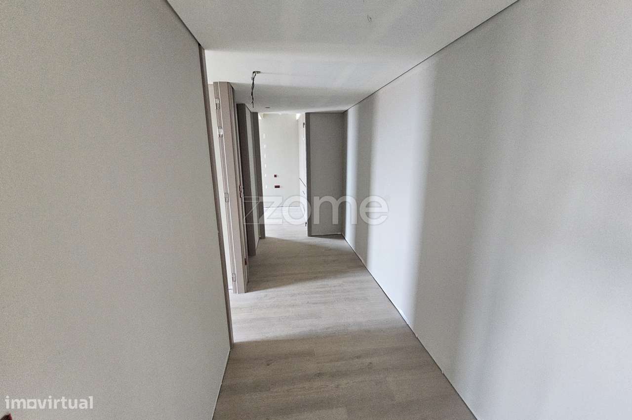 Apartamento T2 em Condomínio Fechado/ Rooftop com Vista Mar - Grande imagem: 4/40