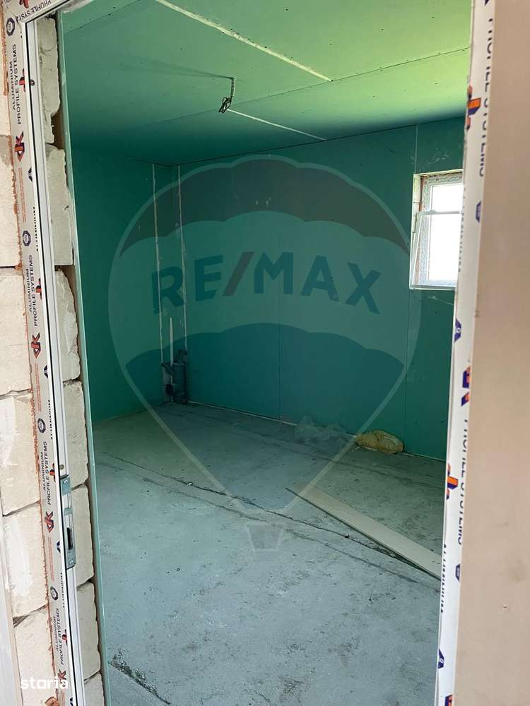 Casă P+1- Vasilați - 491 mp teren - posibiliate de extindere - Imagine principală: 5/20