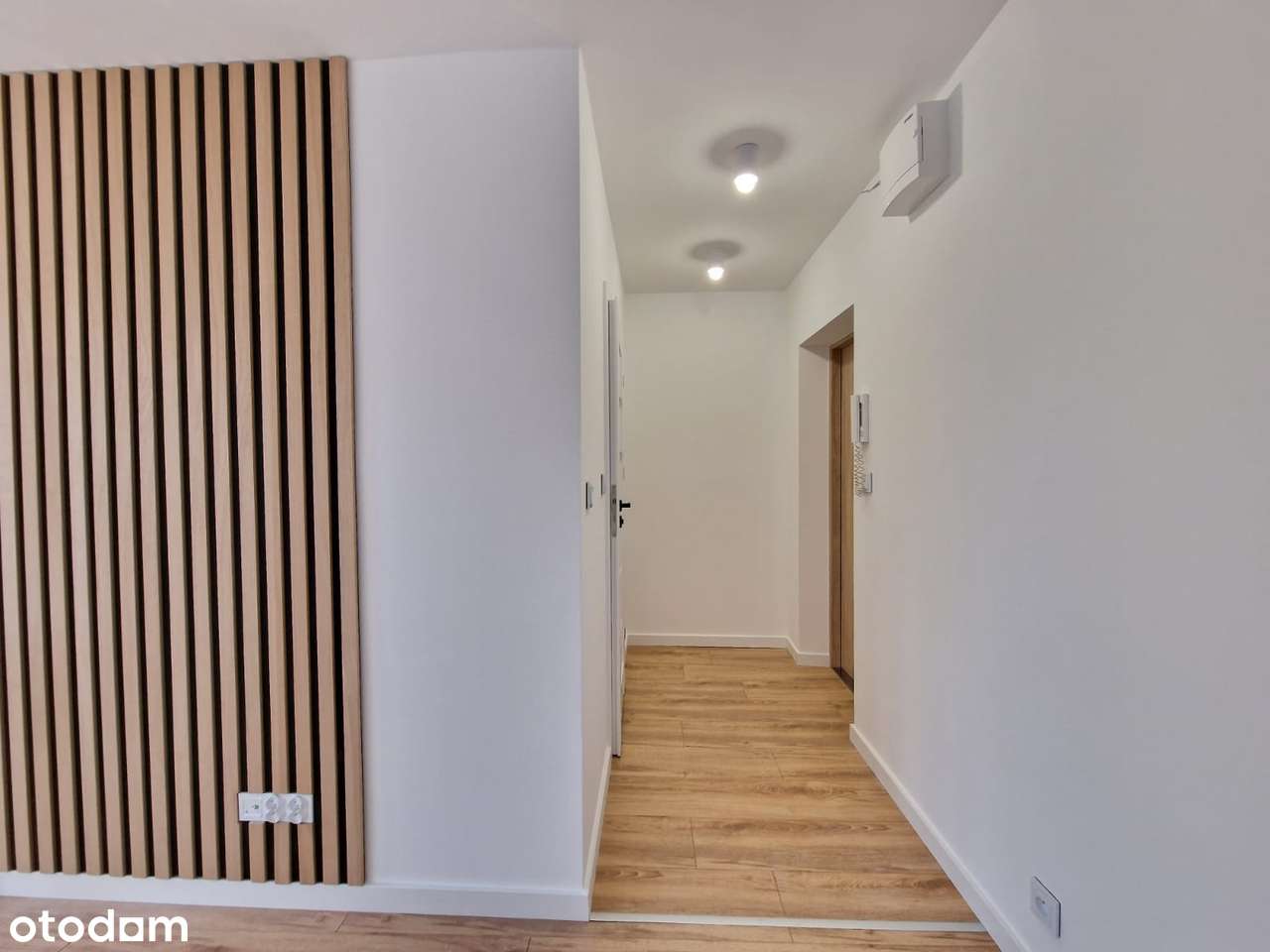 2 pokoje, balkon, winda, piwnica - po generalnym remoncie, blisko UE - Pełny obrazek: 3/13