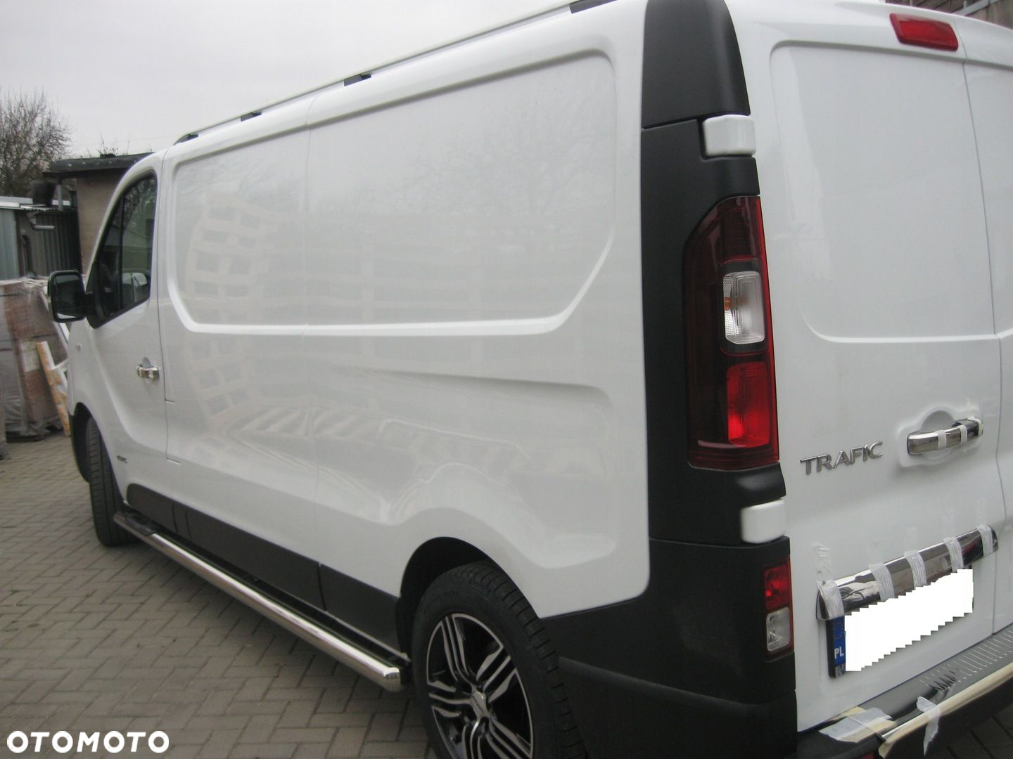 ORUROWANIE BOCZNE RURY RENAULT TRAFIC long -14 - 10