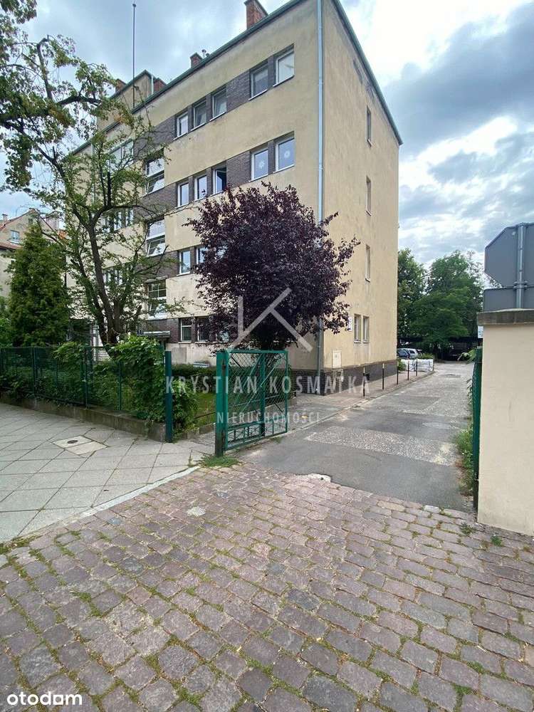 Czteropokojowe w atrakcyjnej lokalizacji.-18