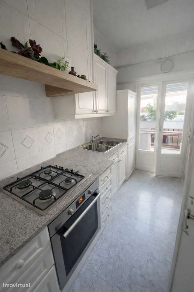 T2 em São Domingos de Benfica junto ao Jardim Zoologico - Grande imagem: 3/7