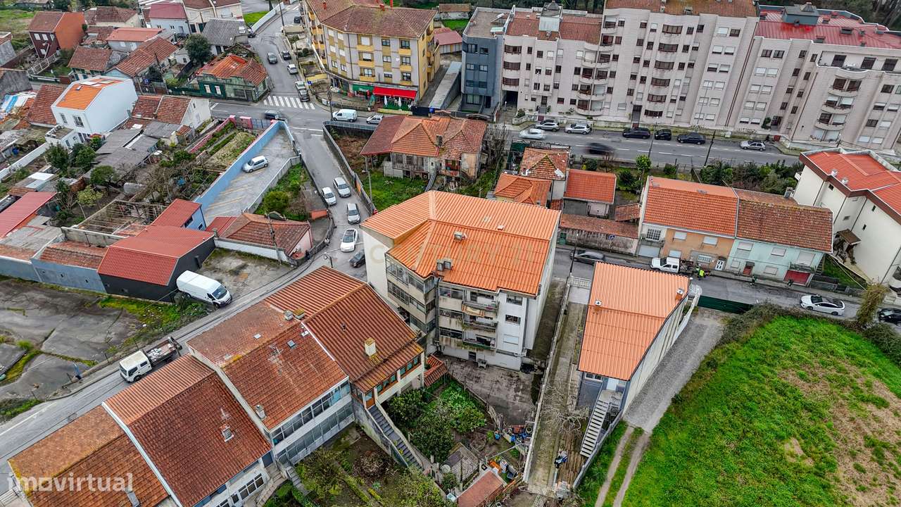 Loja com 136m2 Logradouro e Cave em Rio Tinto-21