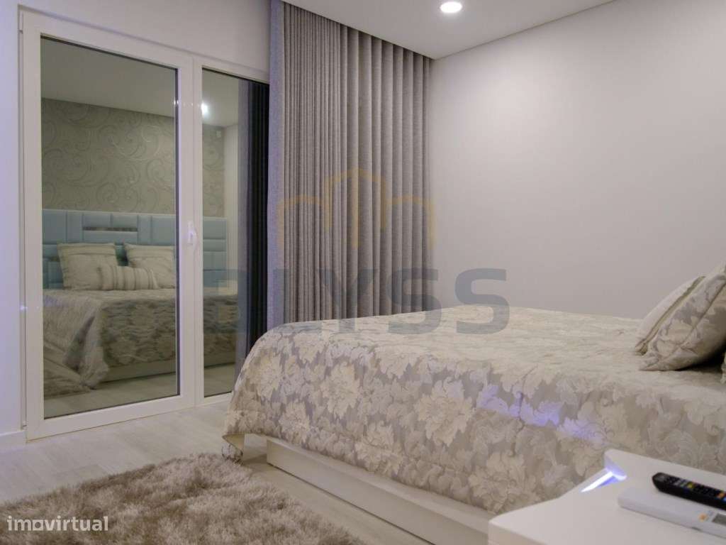 Moradia T4 com Piscina na Aroeira - Charneca da Caparica-38