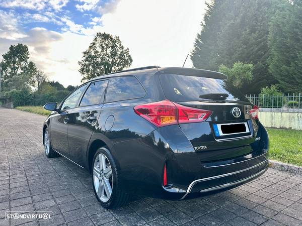 Toyota Auris Touring Sports 1.4 D-4D Com+P.Sport +Navi - 4