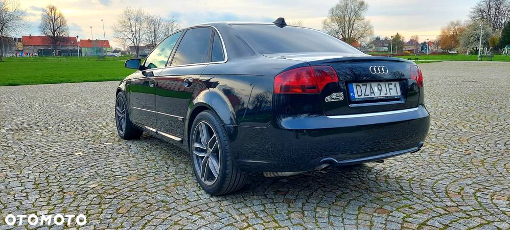 Audi A4 2.0 TDI Quattro - 4