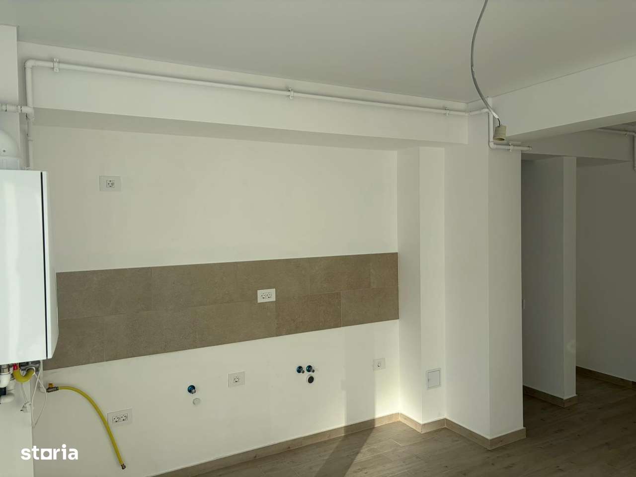 Exclusivitate-Mamaia Nord, ap. 2 cam, etaj 3, vedere la mare, piscina-3