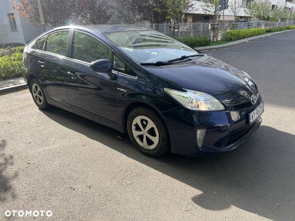 Toyota Prius 1.8 HSD Premium - 1