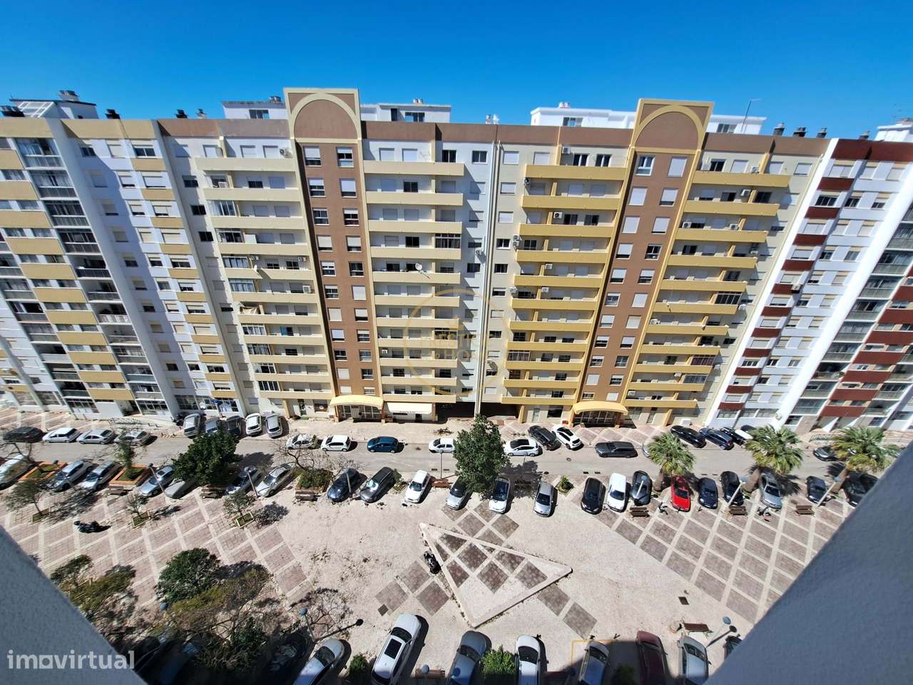 APARTAMENTO T3 EM LOCALIZAÇÃO CENTRAL  - FARO-25