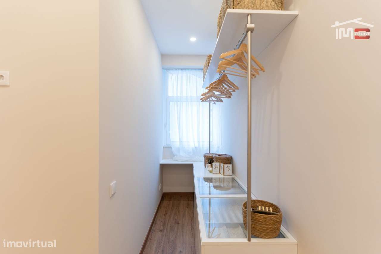 APARTAMENTO T1+1 TOTALMENTE MOBILADO EM FÁTIMA A 5 MINUTOS DO SANTU... - Grande imagem: 5/25