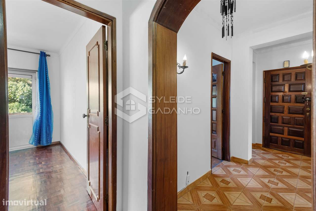 Apartamento T4 para VENDA na Calçada das Poldras, zona baixa da Covilh-19