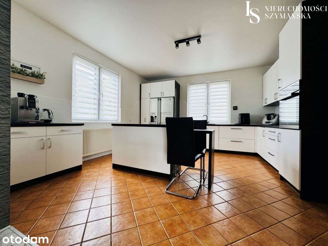 Przestronny dom parterowy z poddaszem użytkowym –-8