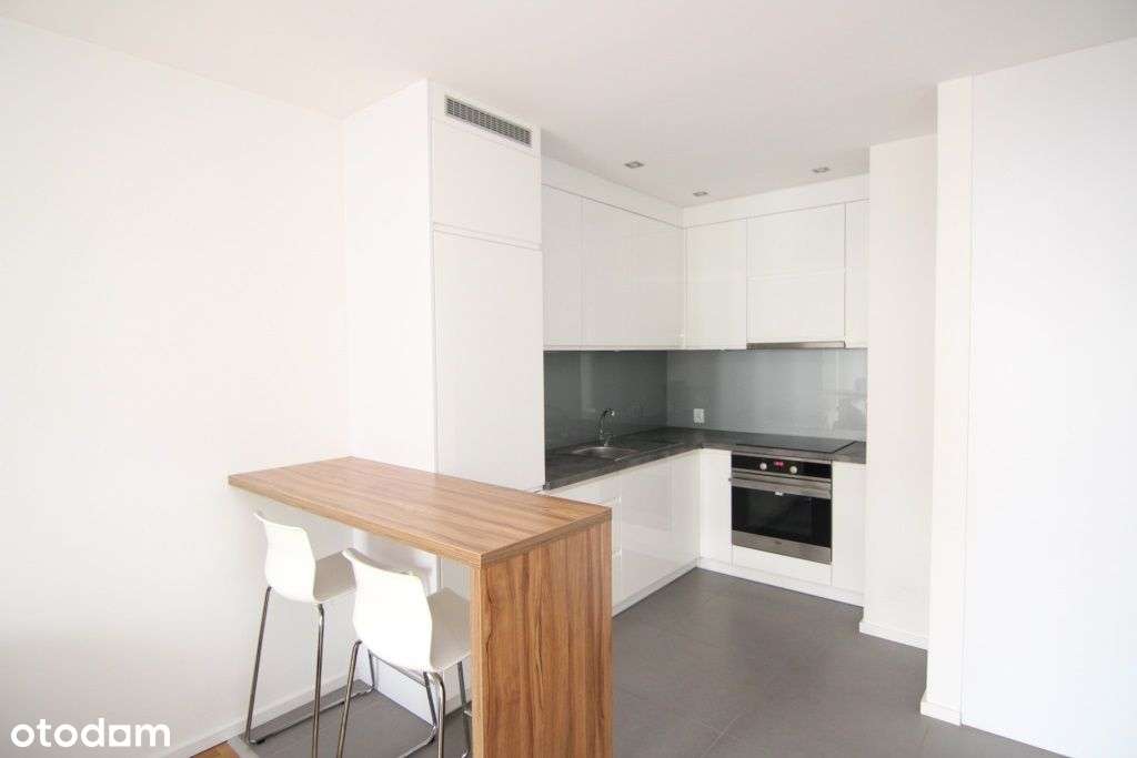 Przestronne 2 pok. 100m od tramwaju - Pełny obrazek: 2/7