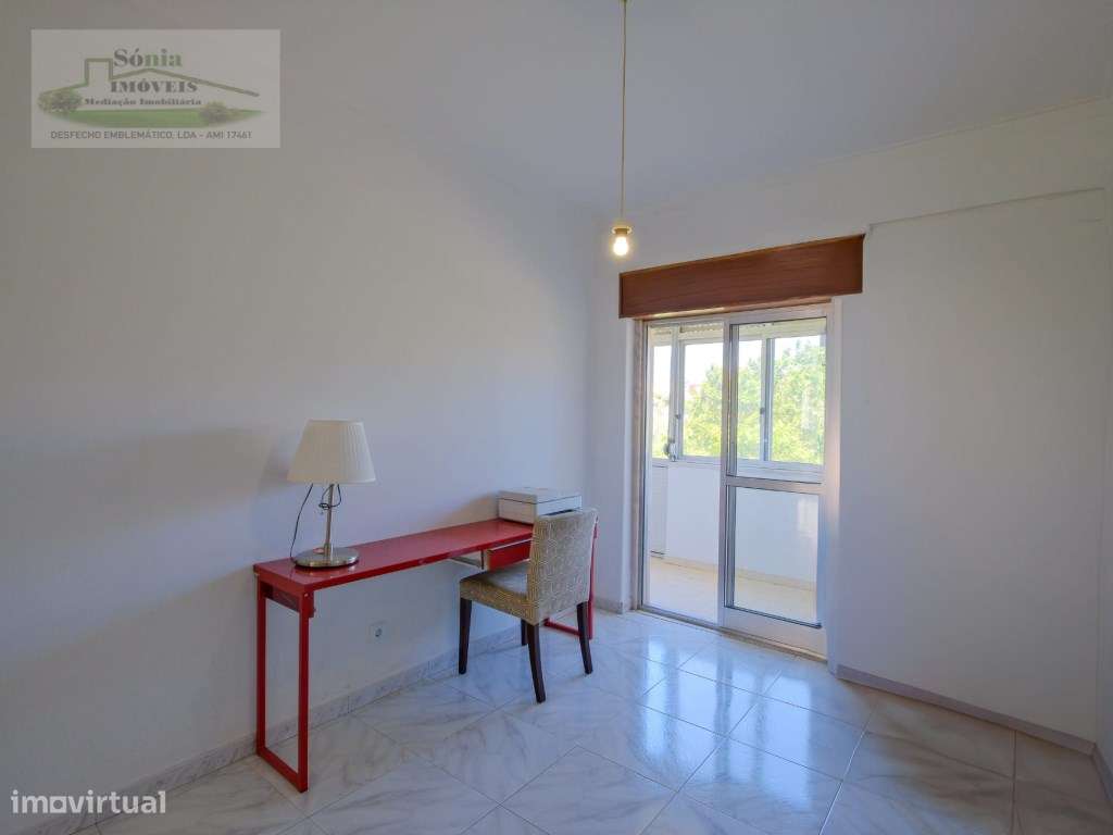 APARTAMENTO T3 EM CARCAVELOS PARA VENDA-10