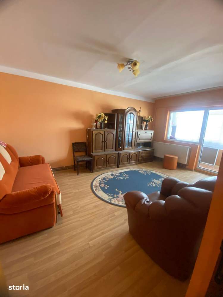 3 DECOMANDATE cu centrala,izolat, termopan, 78mp, balcon 8m,Mioritei-0