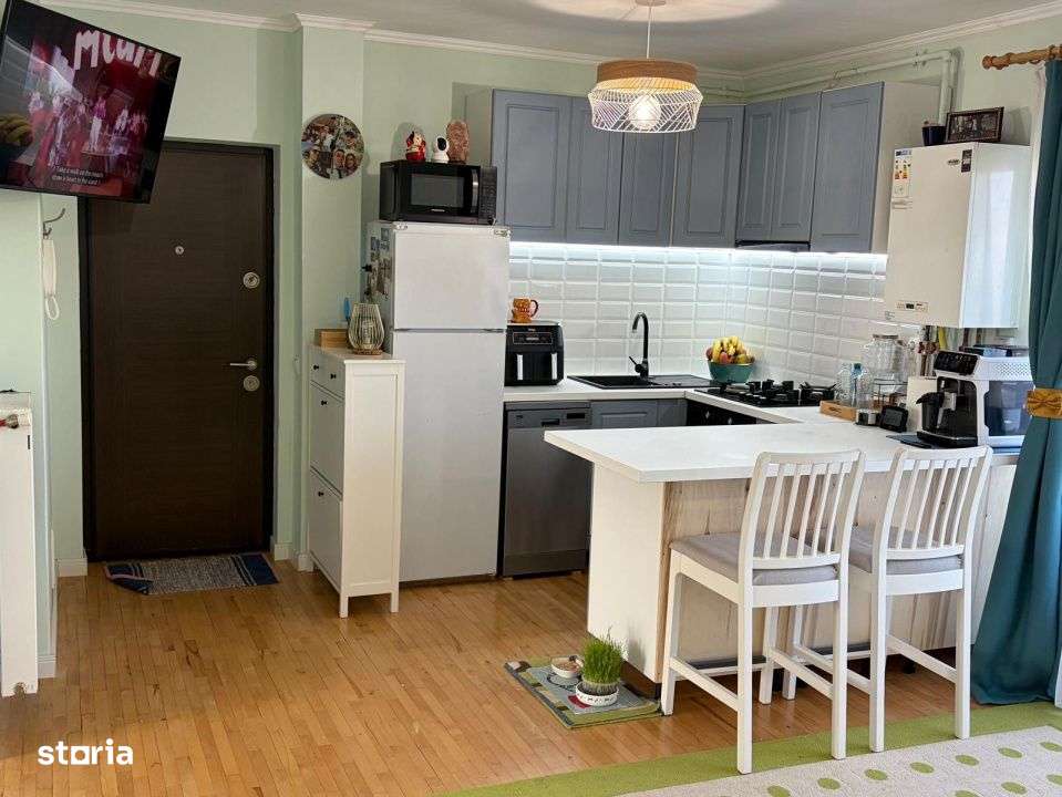 Apartament in zona Tineretului , etaj 1 ,2 camere , 2 balcoane - Imagine principală: 2/8