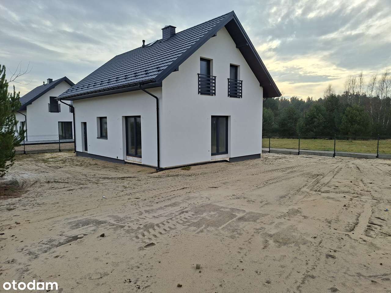 Nowy Dom 131m2 blisko lasu Niestachów - Pełny obrazek: 5/14