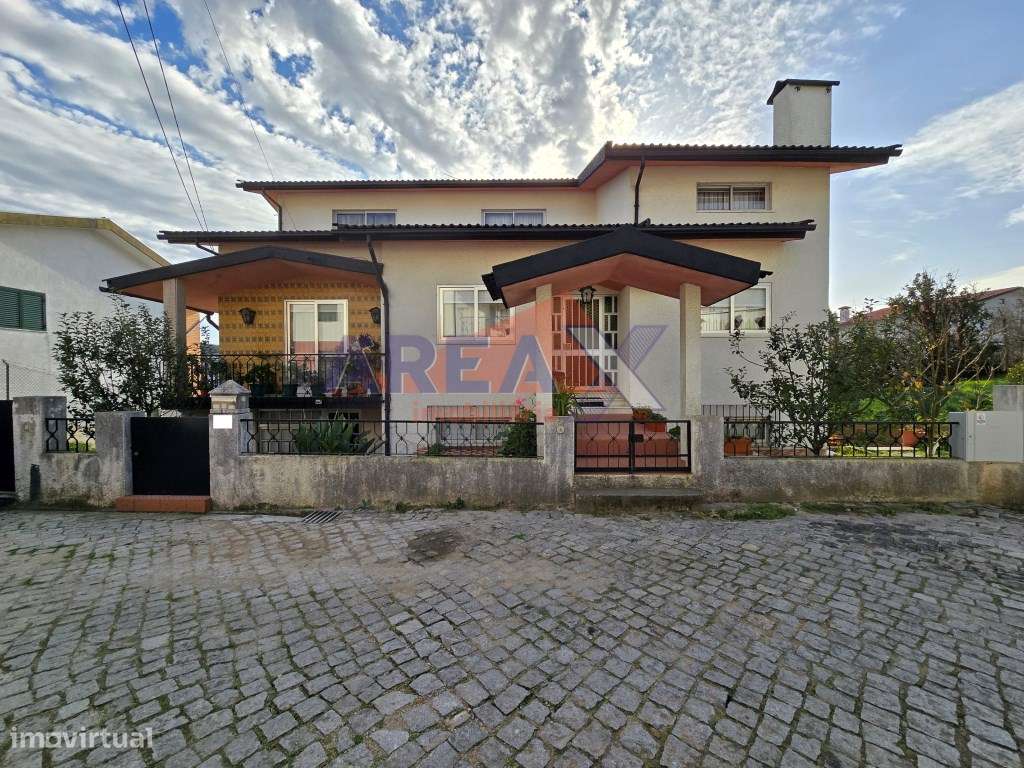 Moradia isolada, T7, em Oliveira de Azeméis - Grande imagem: 3/41