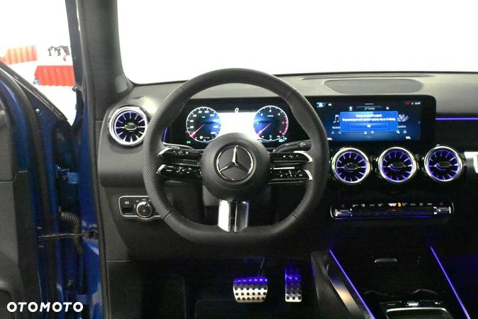 Mercedes-Benz GLB - 10