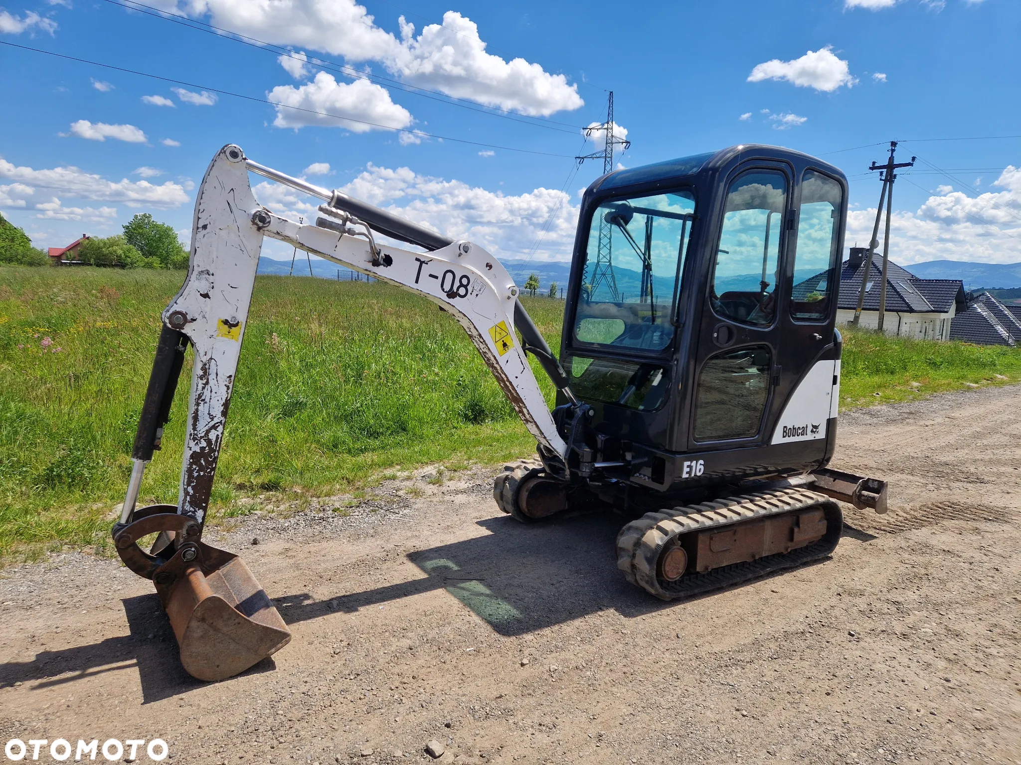 Bobcat E16 - 10