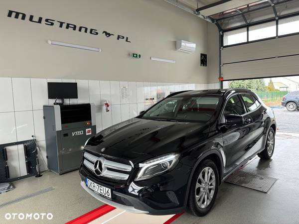 Mercedes-Benz GLA 200 7G-DCT Urban - 5