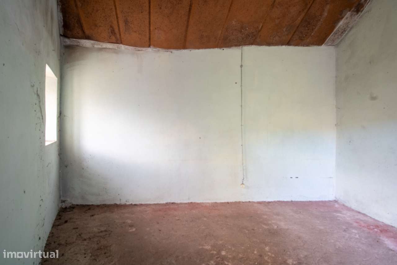 Moradia para Restaurar T4+2 Venda em Sobrosa,Paredes - Grande imagem: 5/29