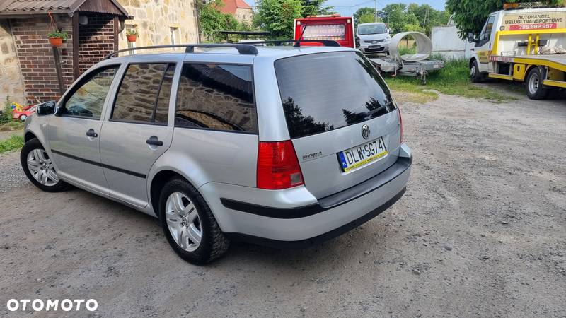 Volkswagen Bora 1.6 - 15