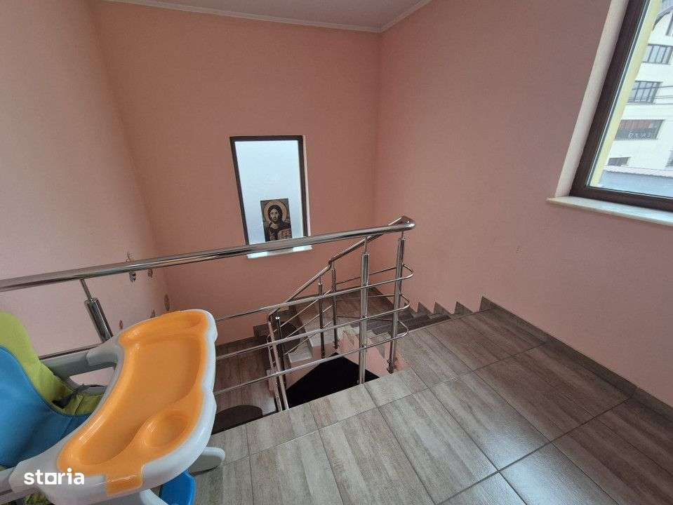 Vila 6 camere Gavana ideala birouri, clinica - Imagine principală: 3/19