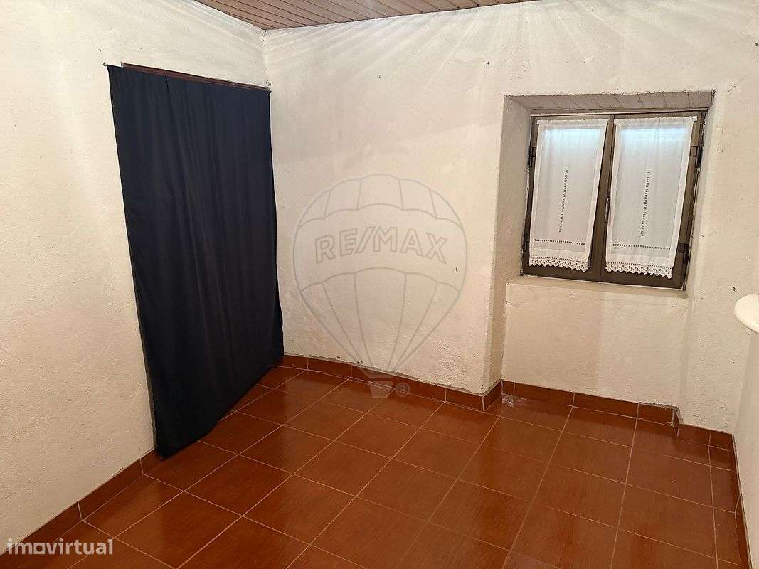 Moradia T2 para venda - Grande imagem: 5/9