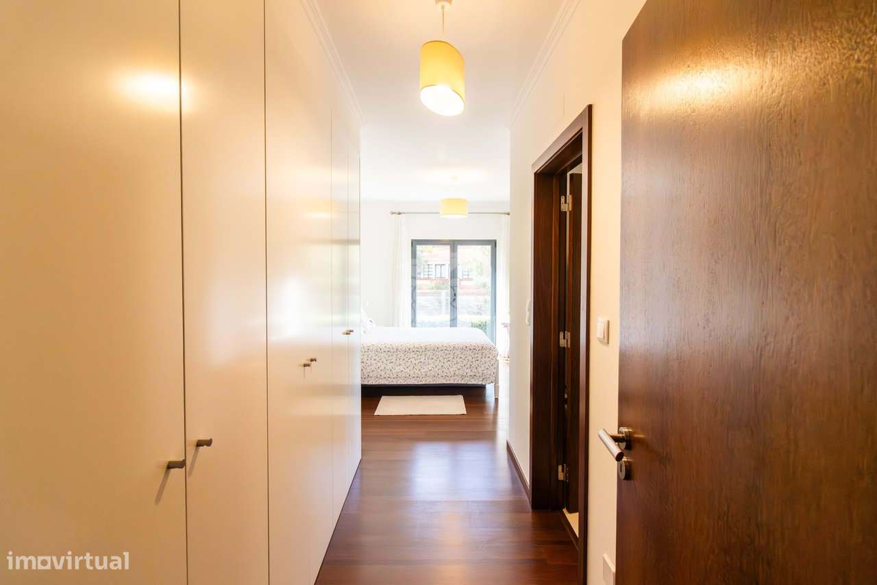 Apartamento T4 Duplex Costa da Guia-20