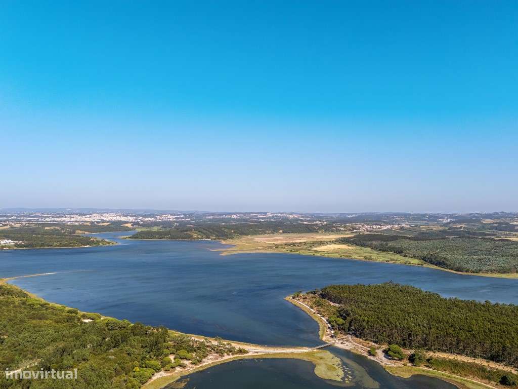Lote com moradia iniciada junto aos campos de golfe e às praias-31