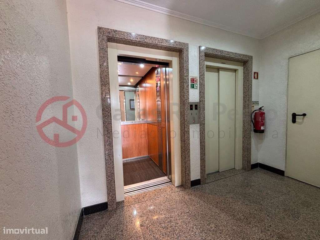 Excelente Apartamento T3, prédio com elevador, parqueamento e arrec...-24