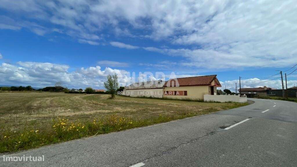 Terreno rústico para construção - Grande imagem: 4/6