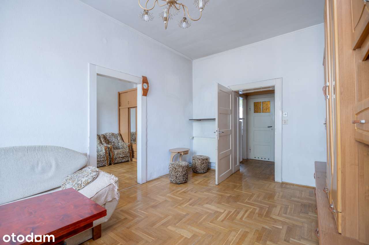 3 pokoje ul. Hallera-2