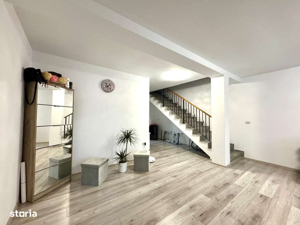 Super Pret - Duplex  4 camere - pozitie excelenta - Utvin  Comision 0% - Imagine principală: 5/19