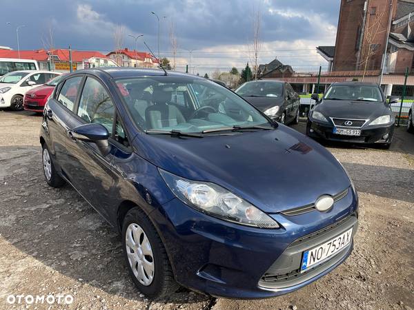 Ford Fiesta 1.25 Ambiente - 2