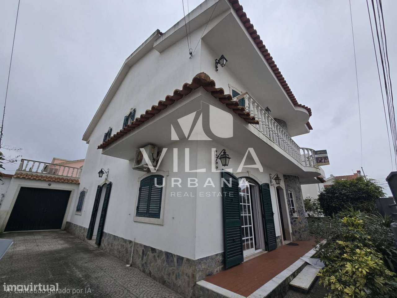 Moradia T4+1 em zona privilegiada nos Foros de Amora - Grande imagem: 3/31